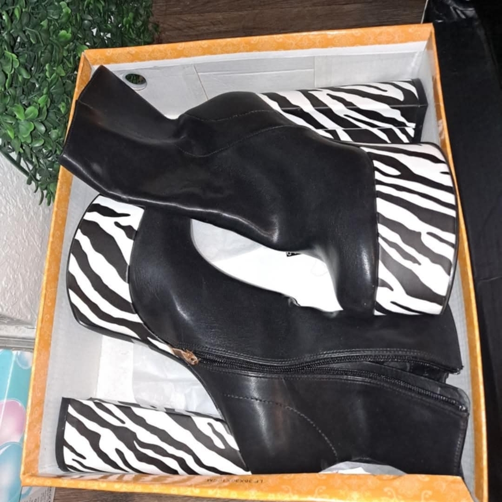 Zebra Print Black Platform Heels